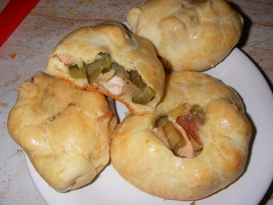 Пирожки с курицей и картошкой