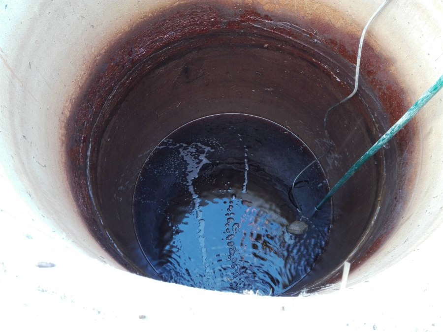 Ведро с колодезной водой