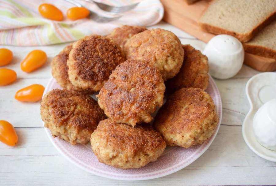 Котлеты "гнёздышки" ,запечённые с сыром
