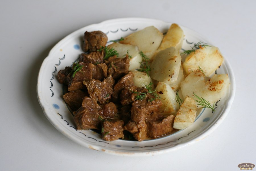 Отварное мясо с картофелем