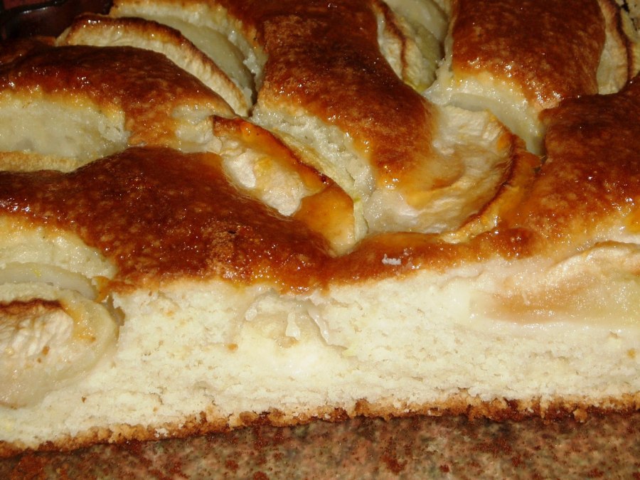 Яблочный пирог на йогурте