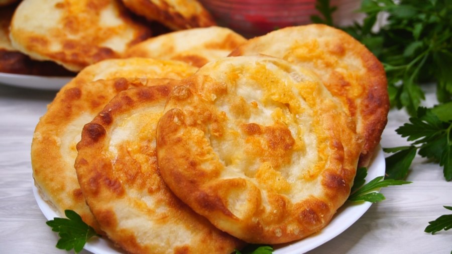 Сырная лепешка