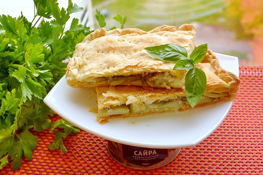 Картофельный пирог из слоеного теста
