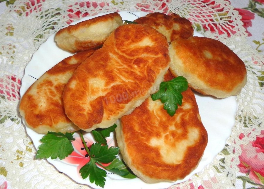 Пирожки жареные на сковороде