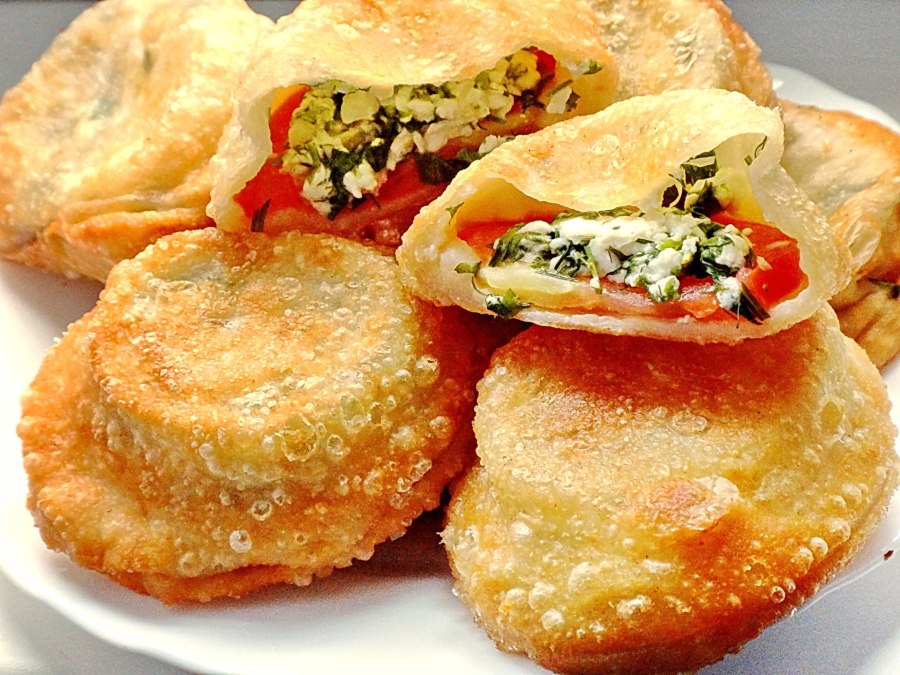 Картофельные пирожки с грибами