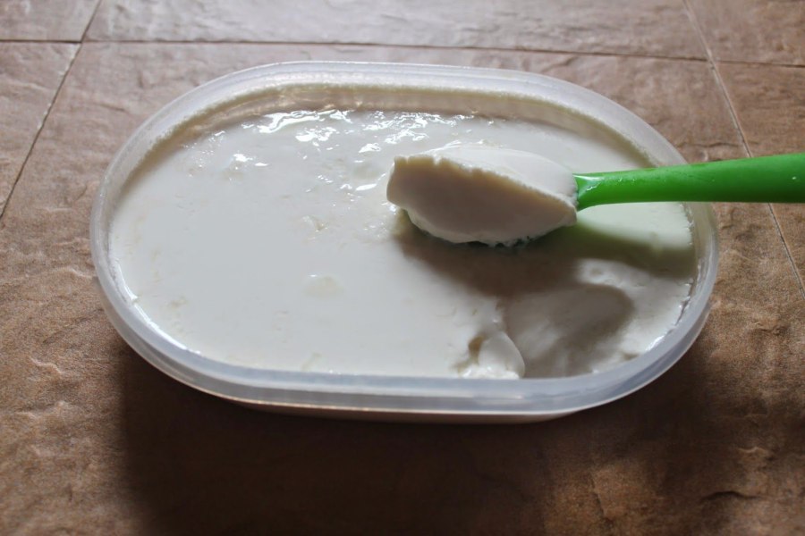 Кастрюля с творожной массой
