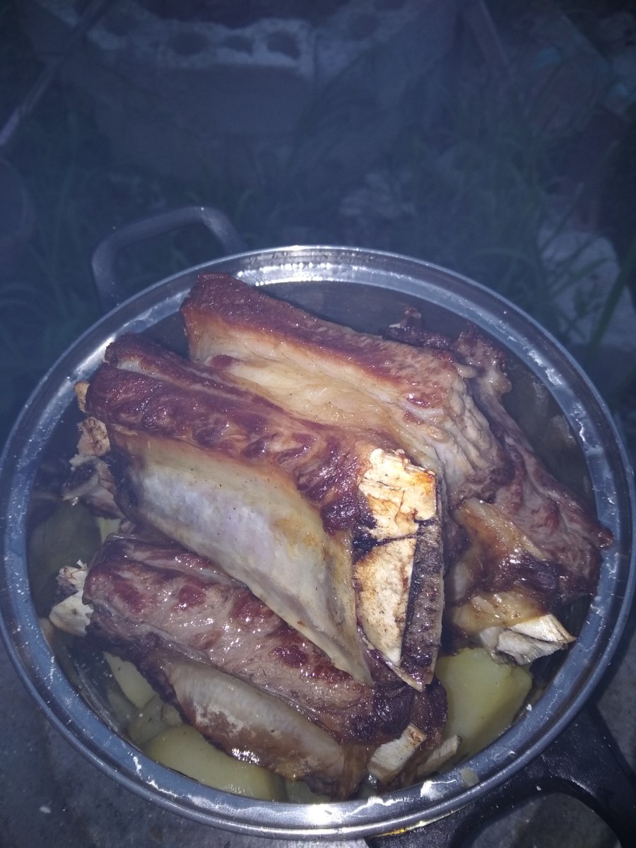 Казан чугунный мясо