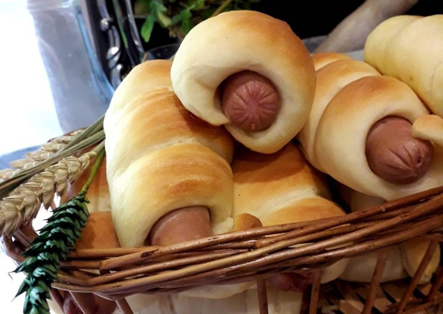 Вкусные сосиски в тесте