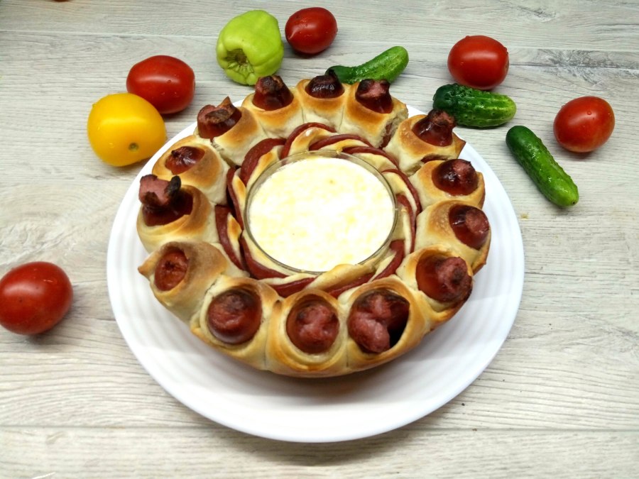 Пицца из сосисок