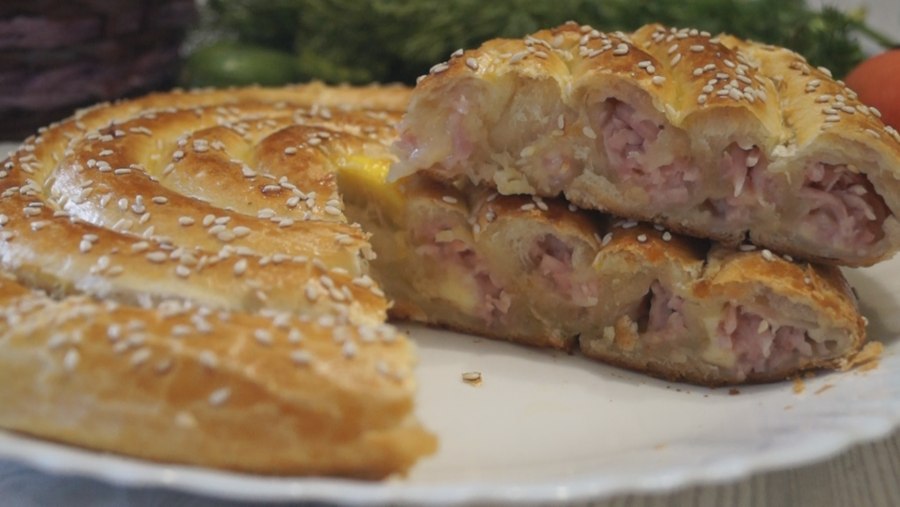 Мясной пирог улитка