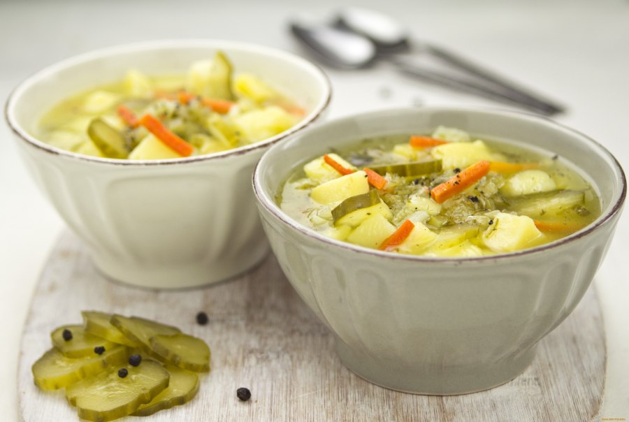 Блюда с солеными огурцами постные
