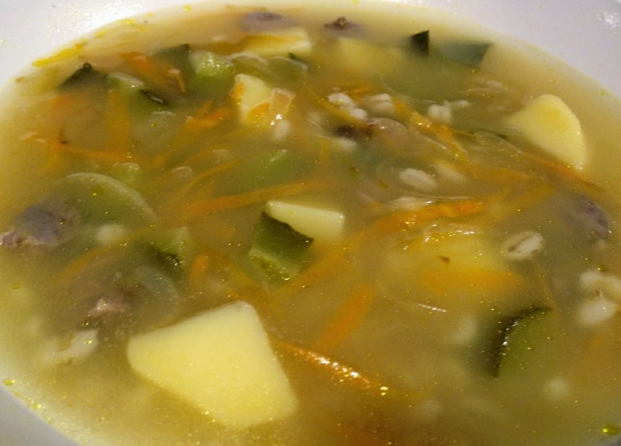 Рассольник с куриными потрошками