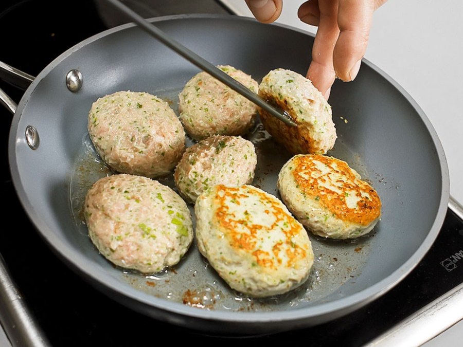 Мясные гнездышки из фарша