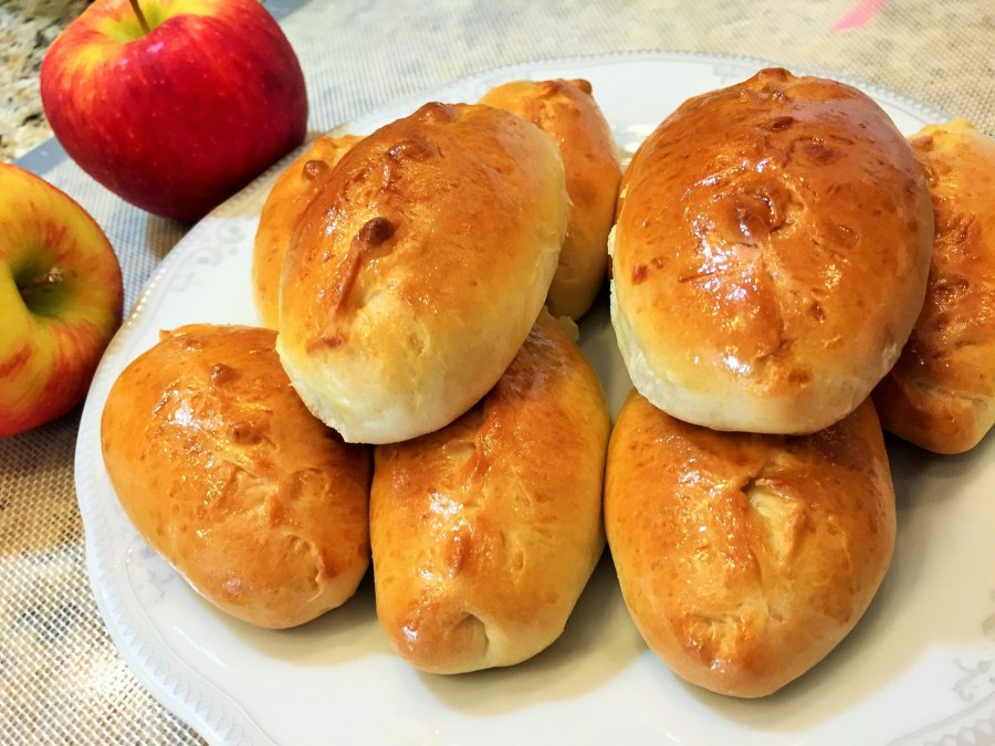 Пирожки жареные