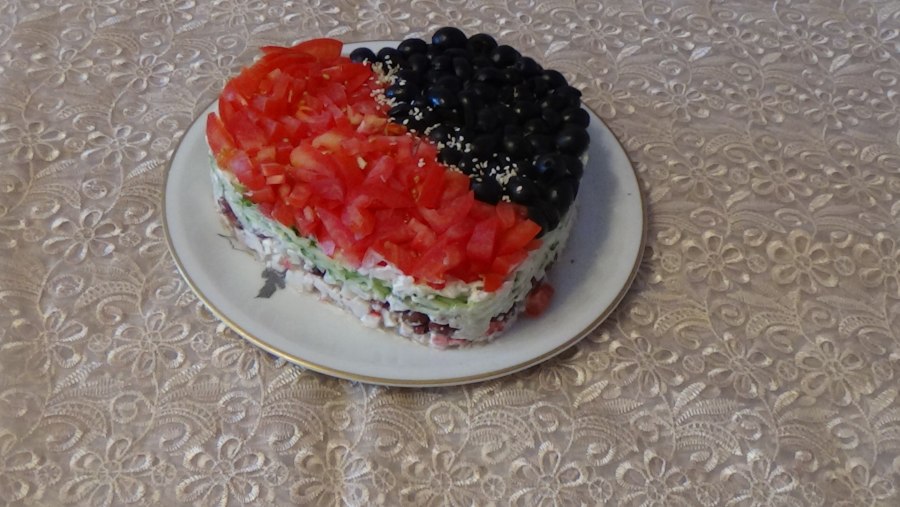 Салаты на праздничный стол к 23 февраля простые и вкусные