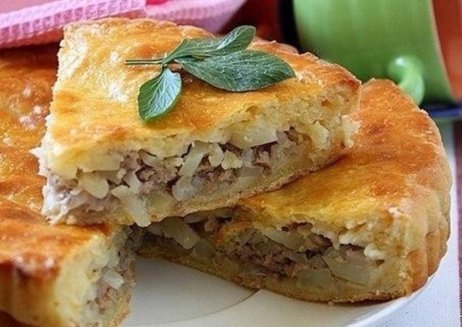Пироги с мясом и картошкой