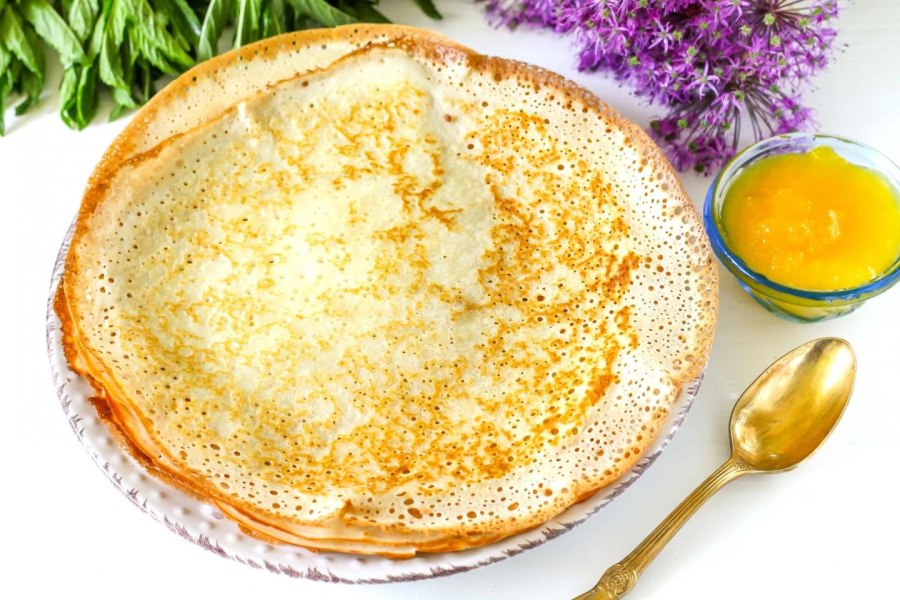 Вкусные блинчики медовые.