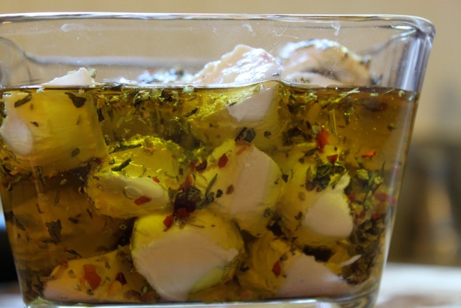 Моцарелла в оливковом масле