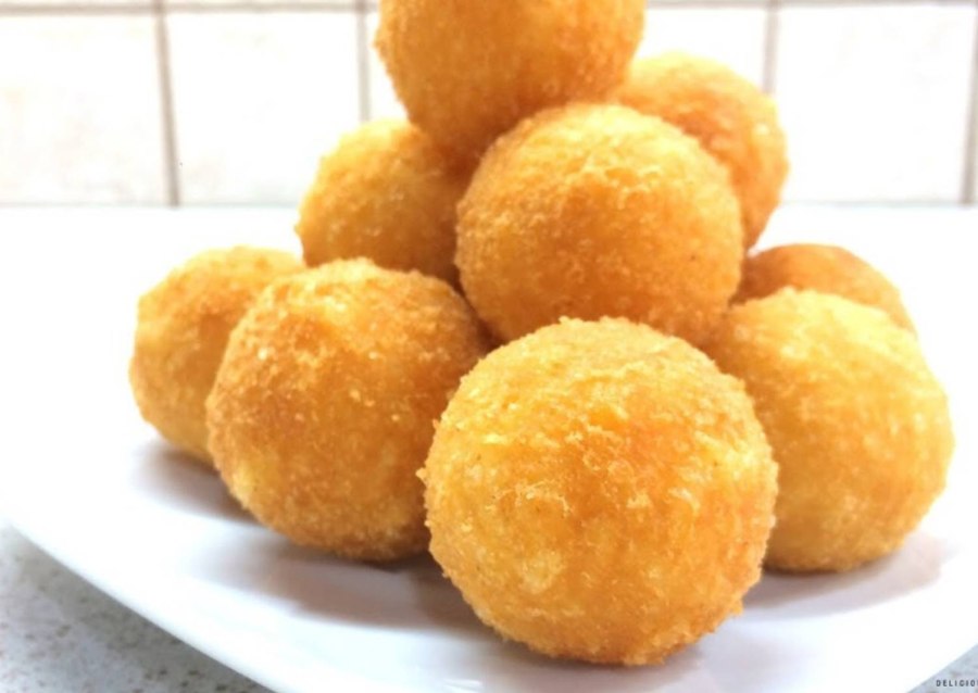 Жареные сырные шарики