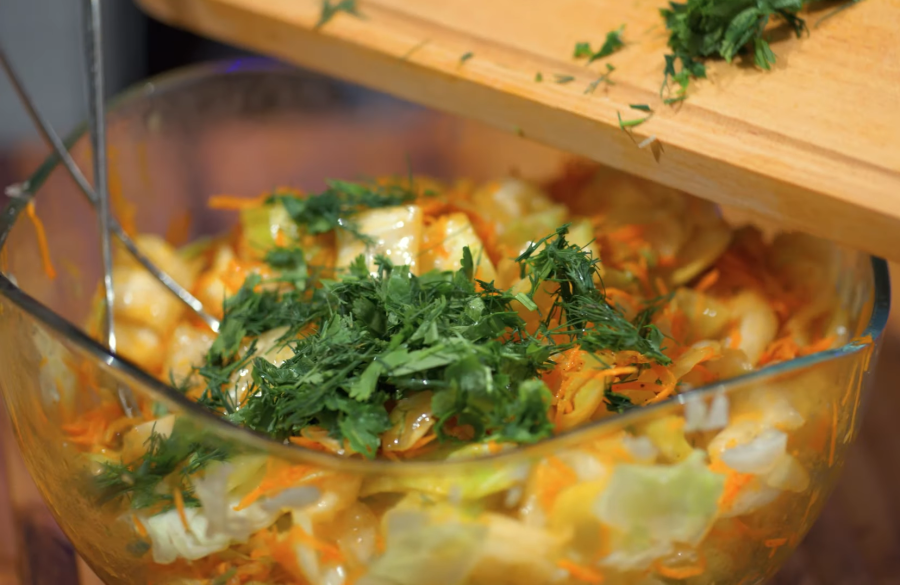 Салат с капустой