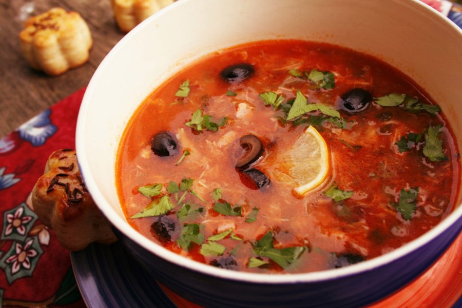Солянка с тушенкой