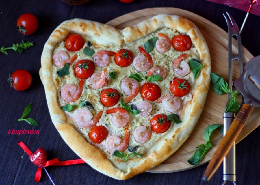 Пицца с лососем и маскарпоне