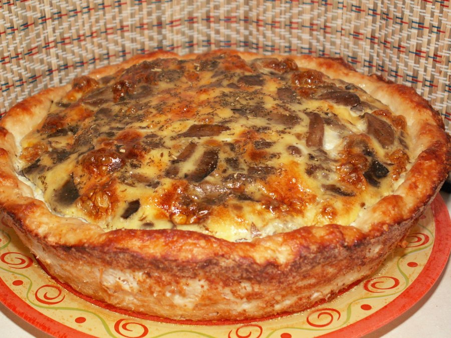Куриное лукошко с грибным омлетом