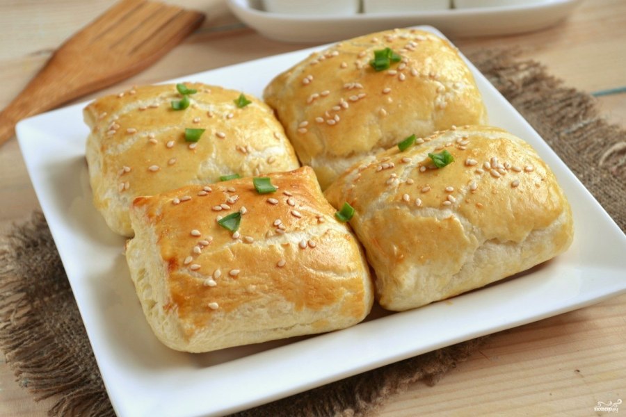 Слойки с курицей и сыром