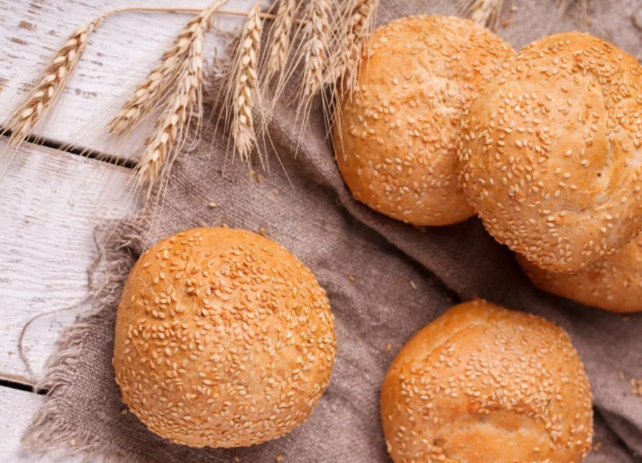 Булочки Глобус с кунжутом