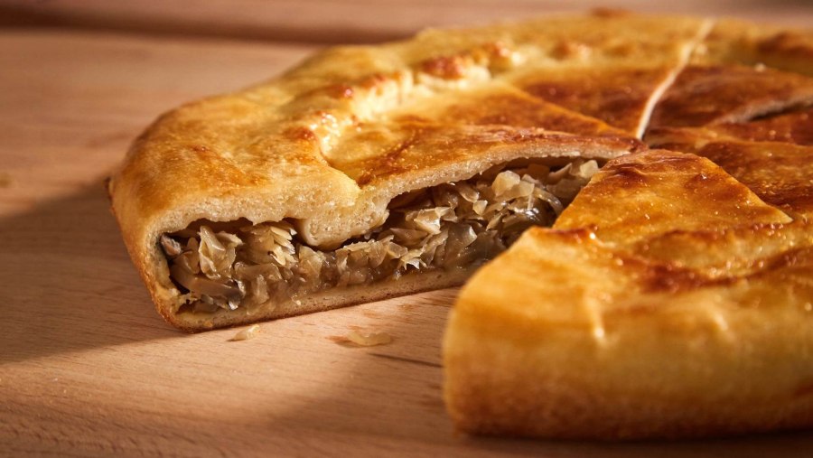 Мясной пирог с грибами