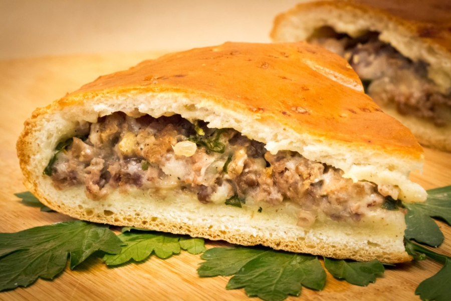 Пироги с мясным фаршем