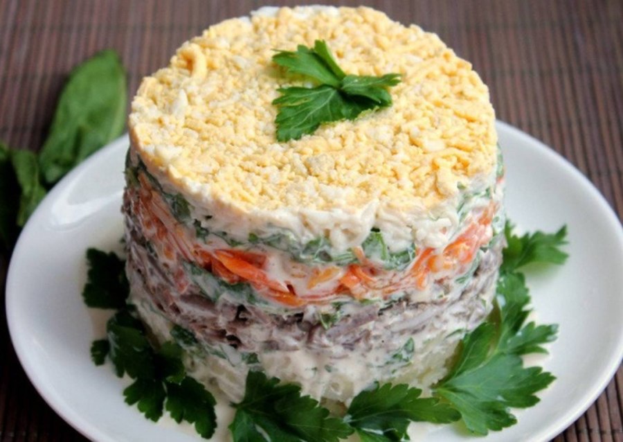 Салат слоёный Печёнкин