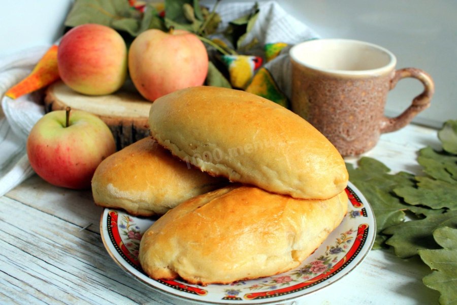 Пирожки с яблоками