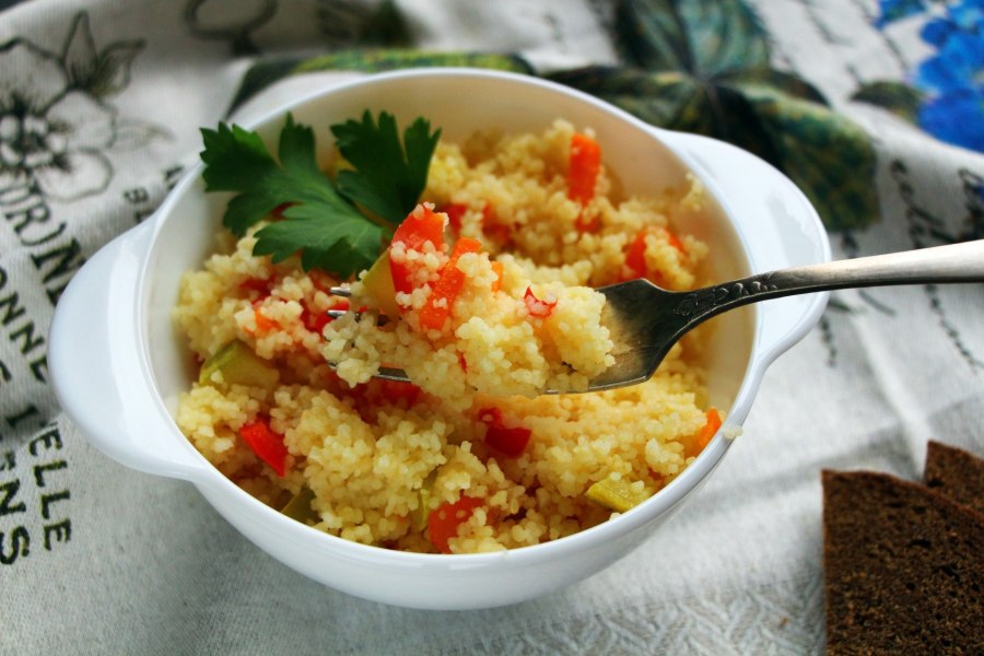 Крупа кускус с овощами