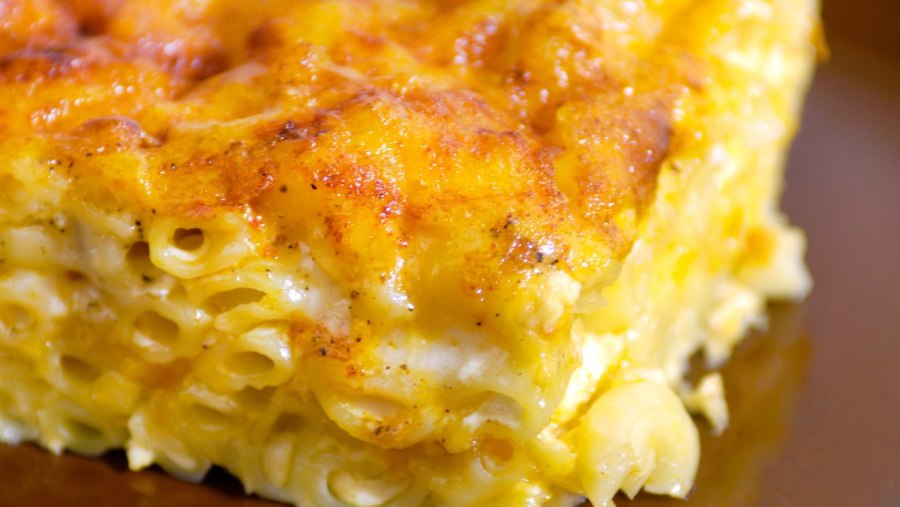Макаронная запеканка в духовке с яйцами и сыром