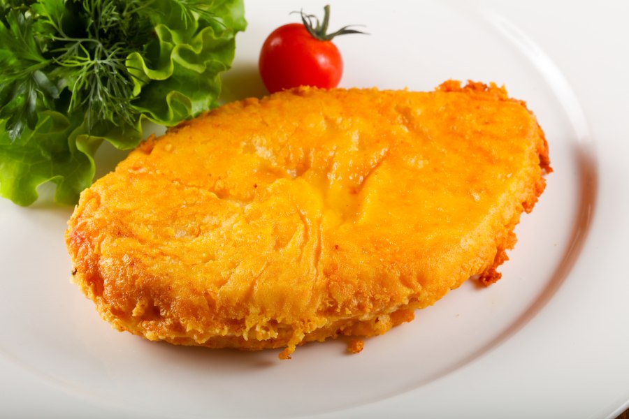 Куриное филе в сырной корочке