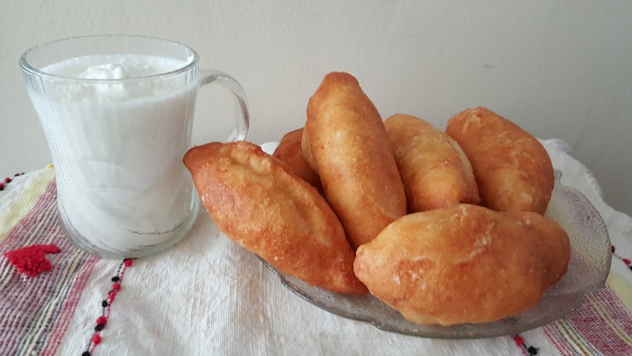 Пирожки жареные
