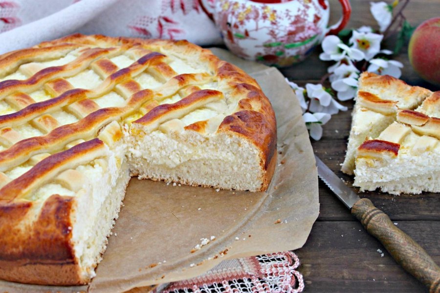 Открытый пирог с яблоками