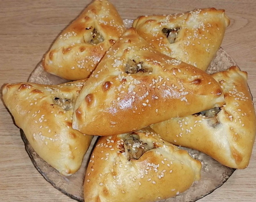 Пирог с горбушей консервированной