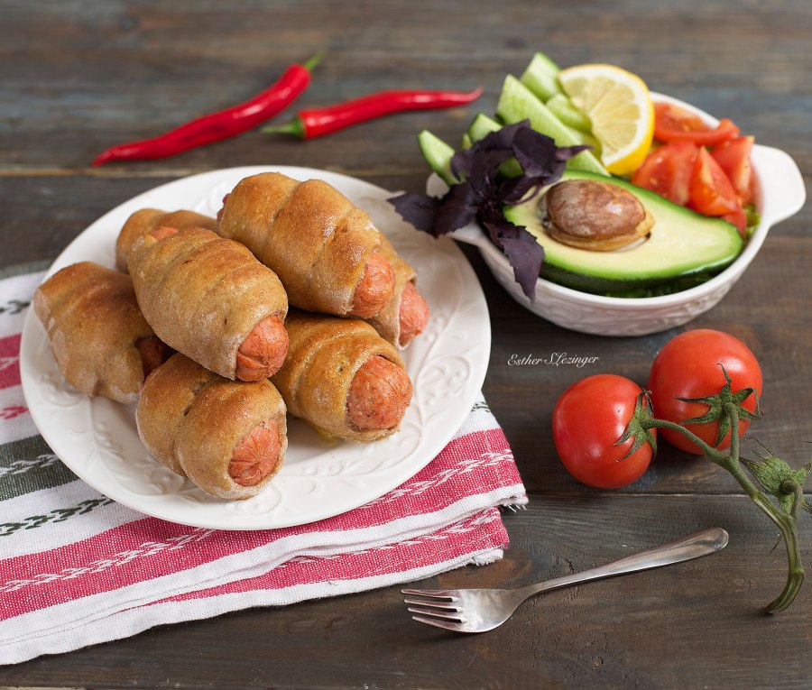 Вкусные сосиски в тесте