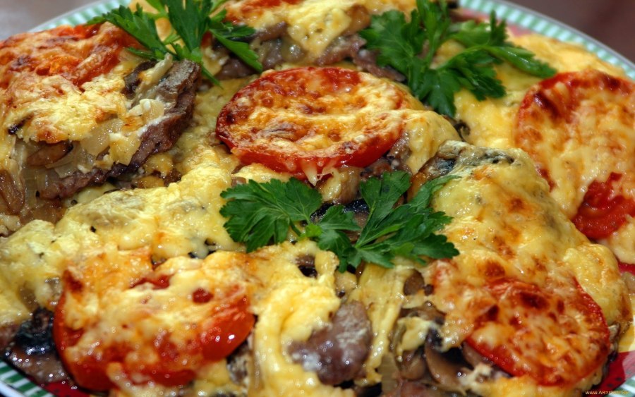 Мясо по-французски в духовке