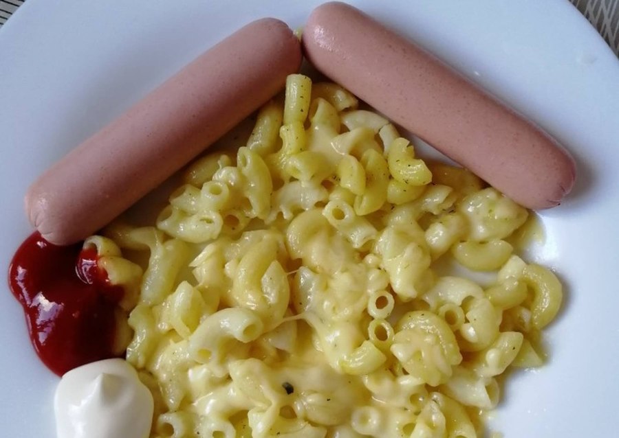 Салат с макаронами и ветчиной
