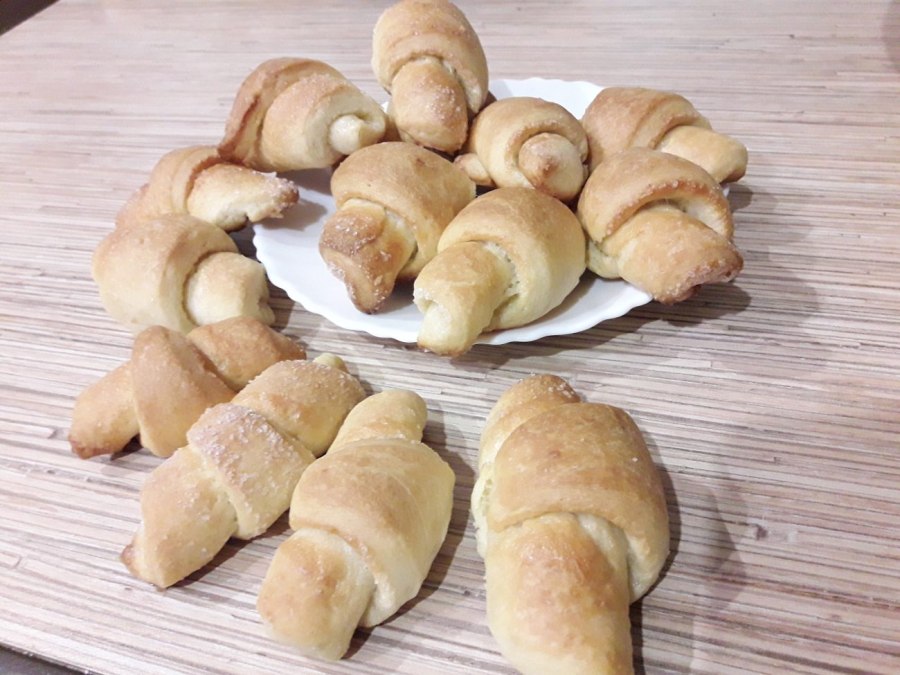 Выпечка рогалики из дрожжевого теста