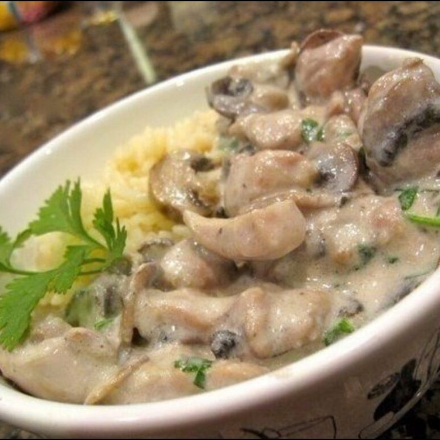 Фрикасе куриное с грибами