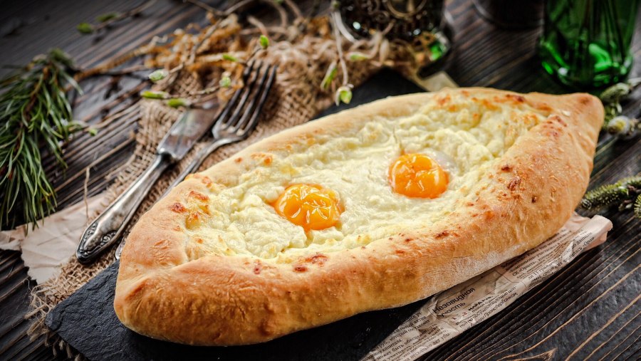 Хачапури по-аджарски