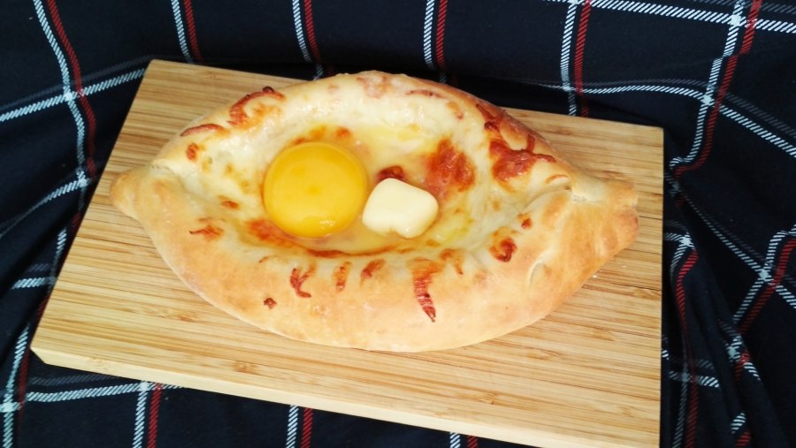Грузинская кухня Аджарские хачапури