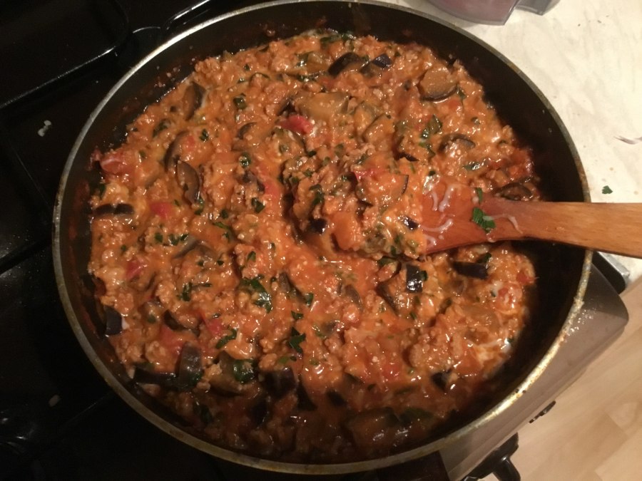 Шампиньоны с сыром сулугуни