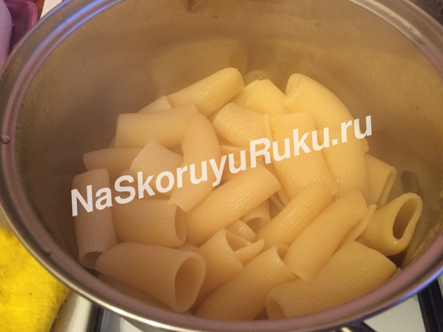 Сливать макароны силикон