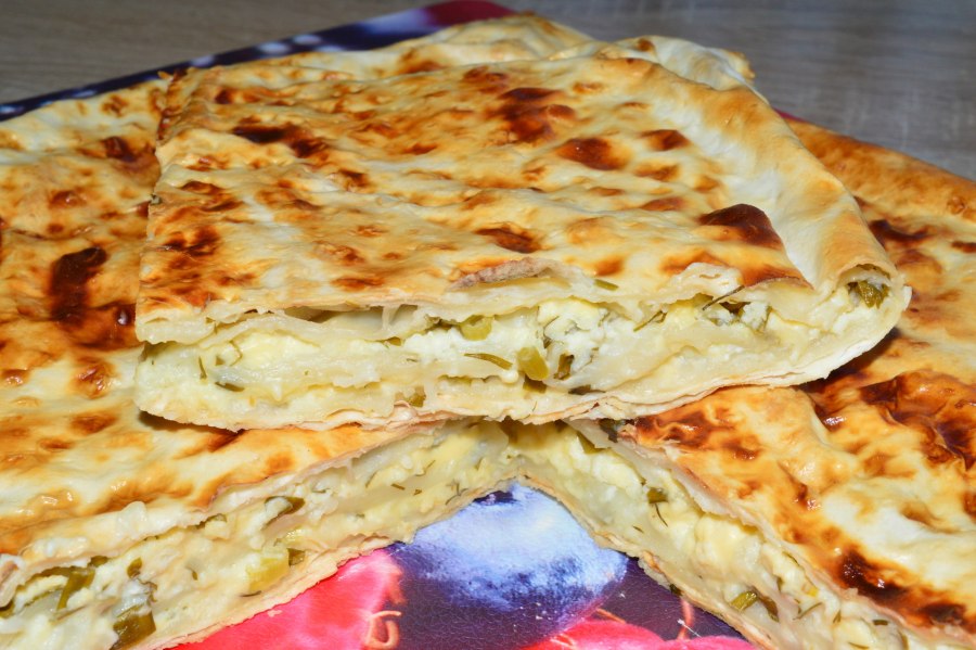 Сырный пирог из армянского лаваша