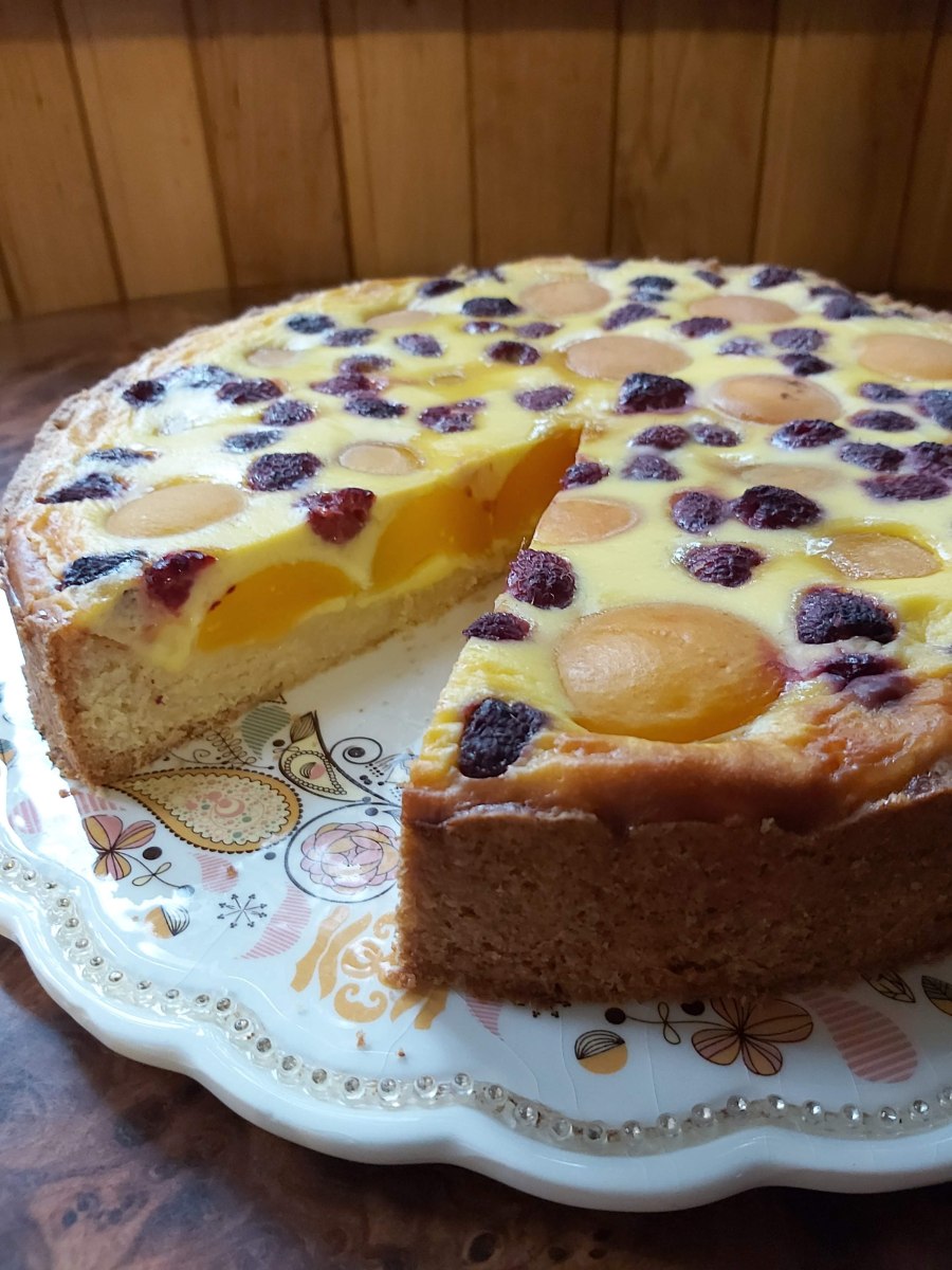 Заливной творожный пирог